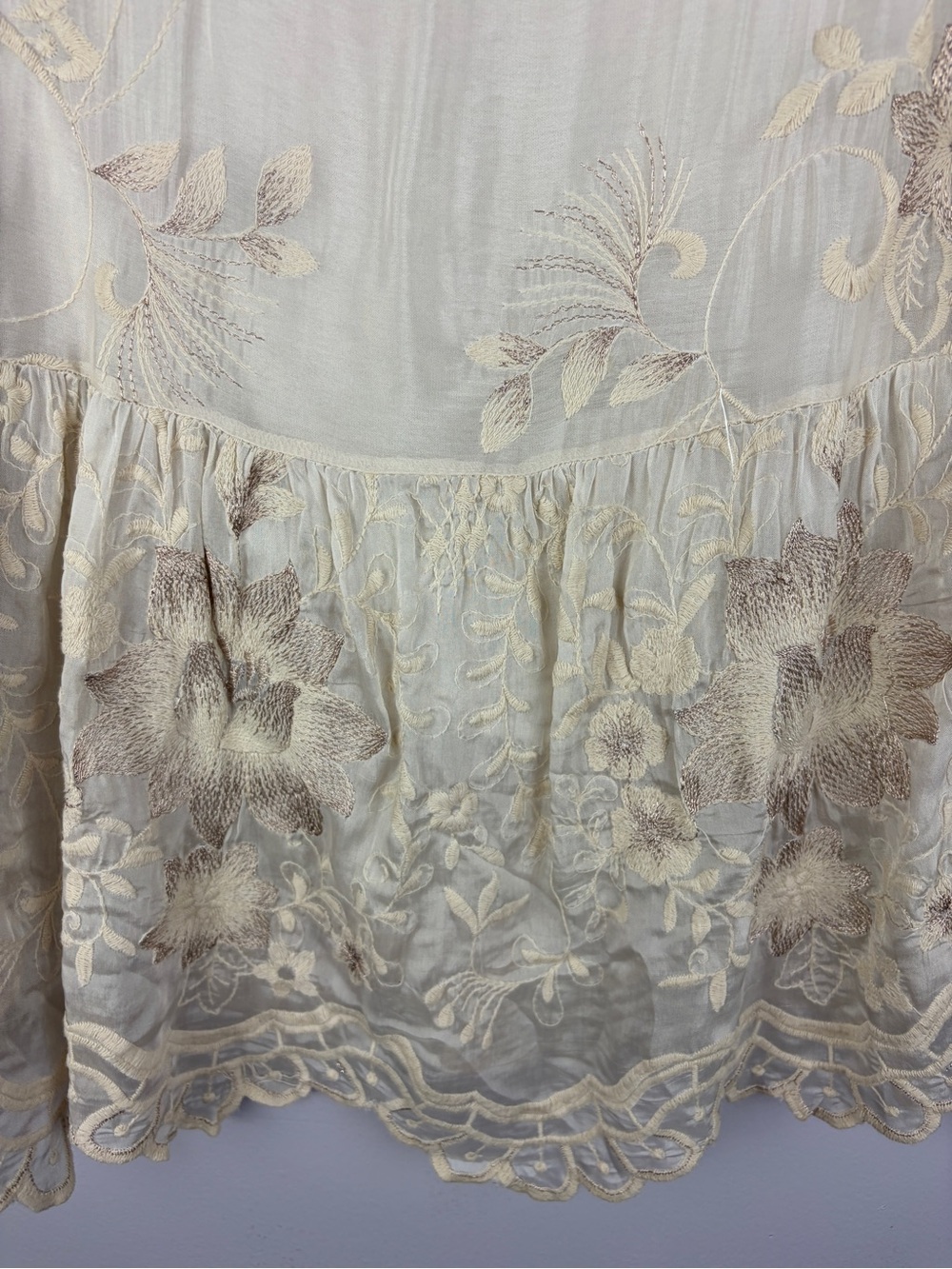 Angela Moda Italy Silk Embroidered Floral Boho Blouse Tunic Medium - Picture 9 of 16